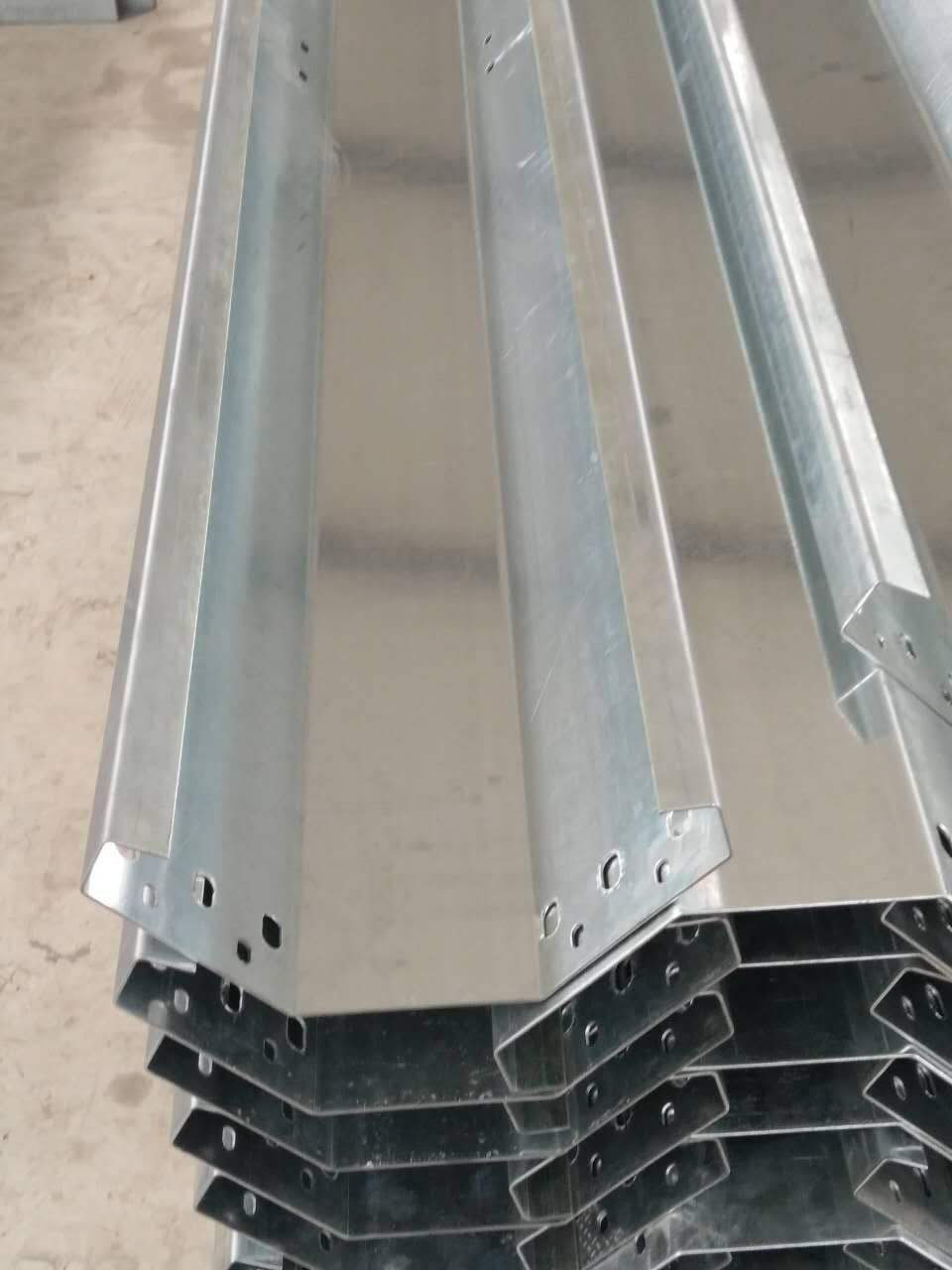 熱鍍鋅天溝